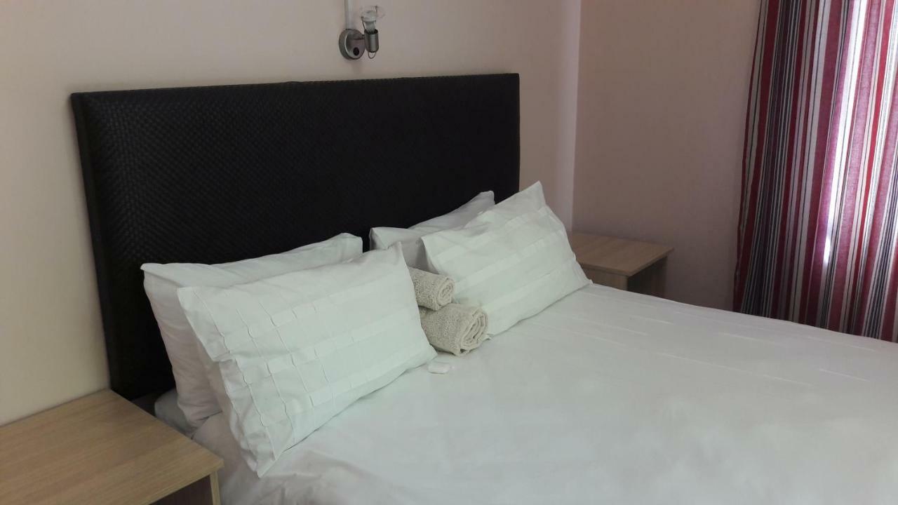 Beverly Corner Lodge Matatiele 外观 照片